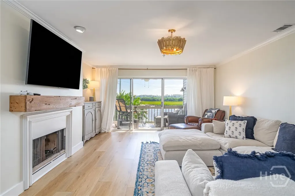 3005 River Drive Savannah GA 31404