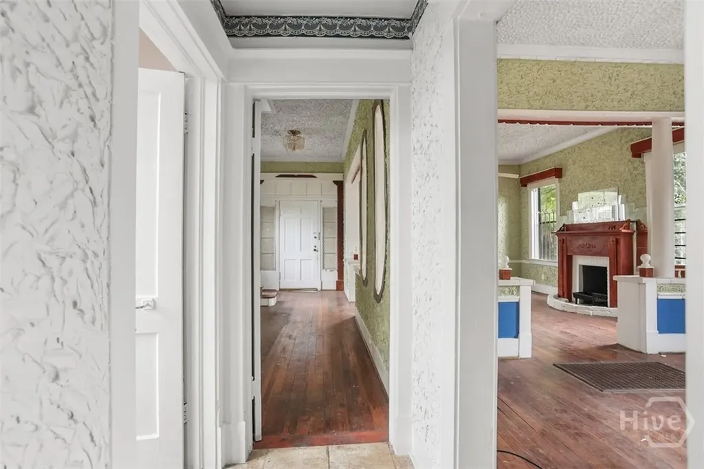 643 E 40th Street Savannah GA 31401