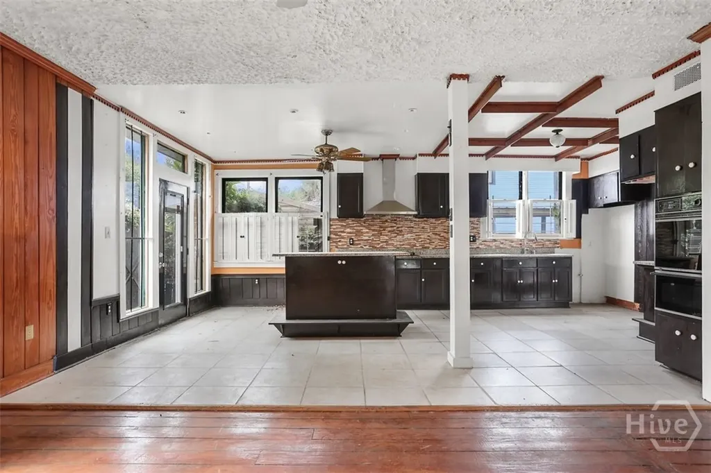 643 E 40th Street Savannah GA 31401