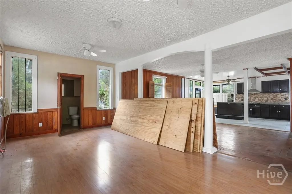 643 E 40th Street Savannah GA 31401