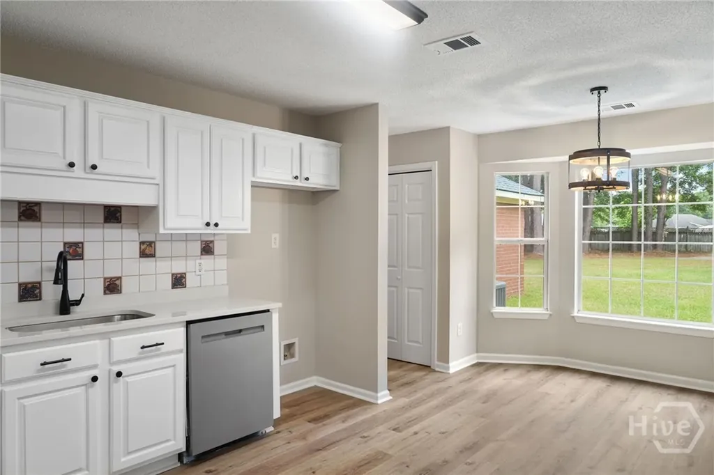 240 Pine View Drive Bloomingdale GA 31302