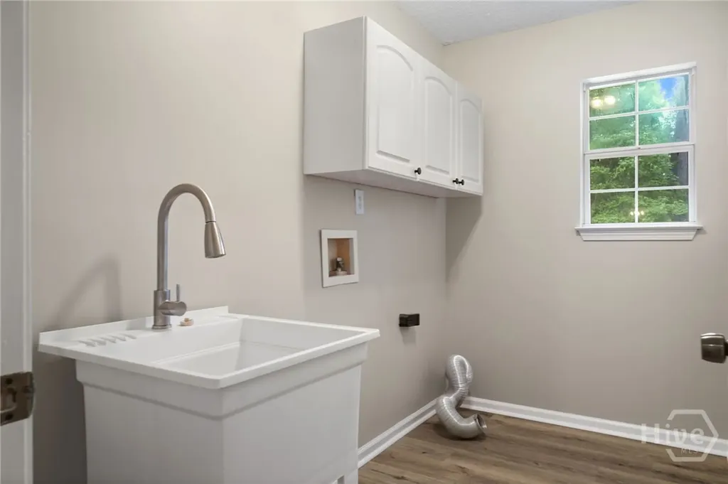240 Pine View Drive Bloomingdale GA 31302