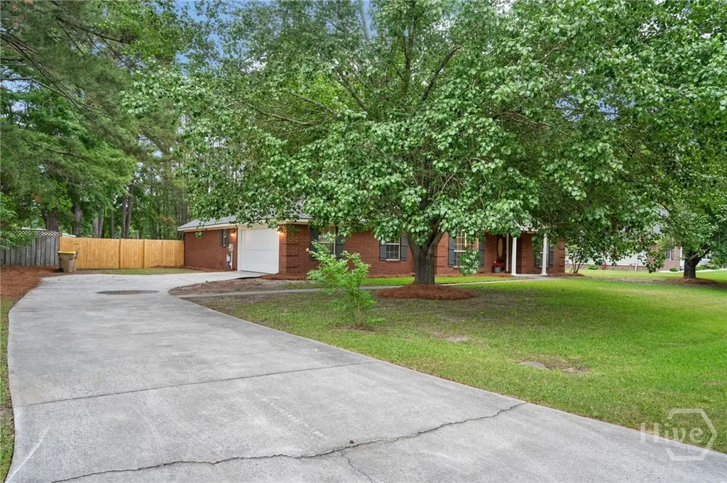 240 Pine View Drive Bloomingdale GA 31302