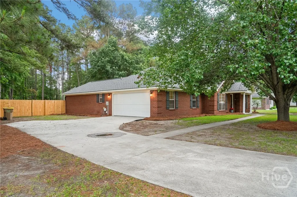 240 Pine View Drive Bloomingdale GA 31302