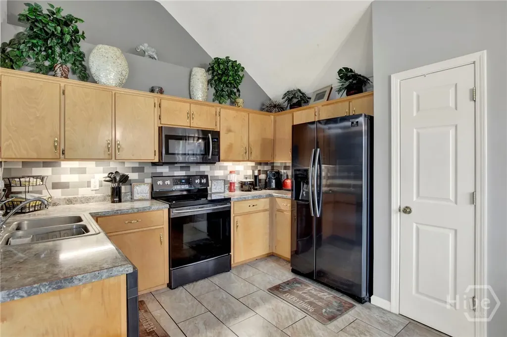 5 Nantucket Court Pooler GA