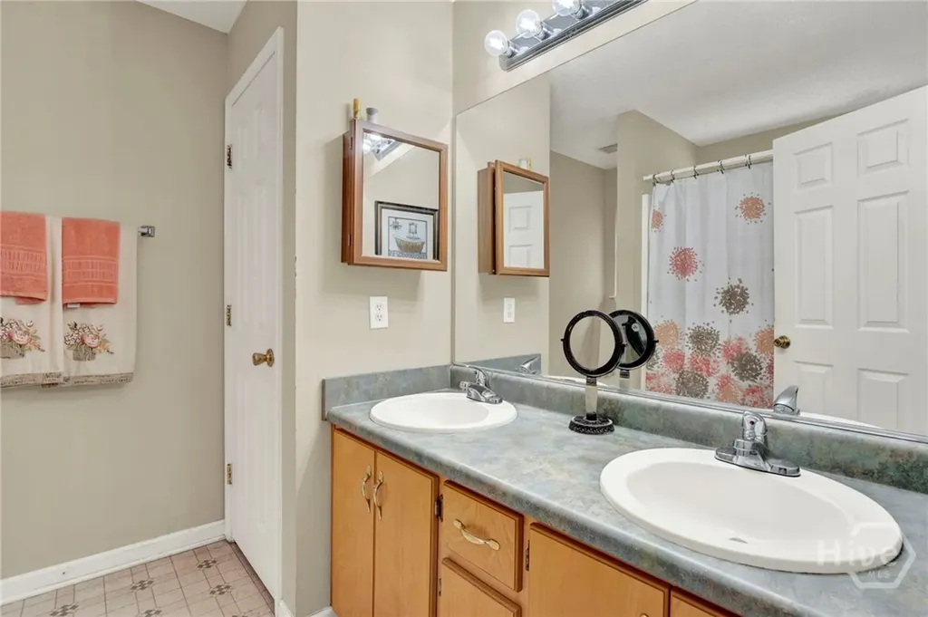 5 Nantucket Court Pooler GA