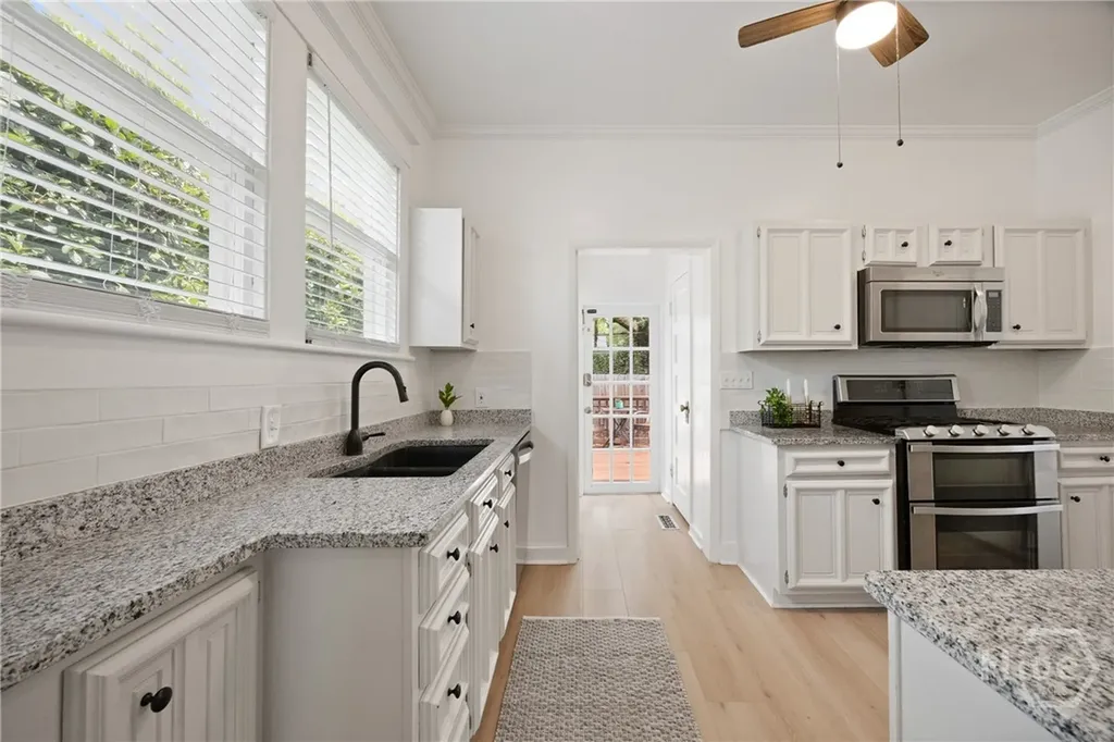 314 E 51st Street Savannah GA 31405