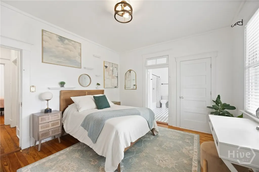 314 E 51st Street Savannah GA 31405