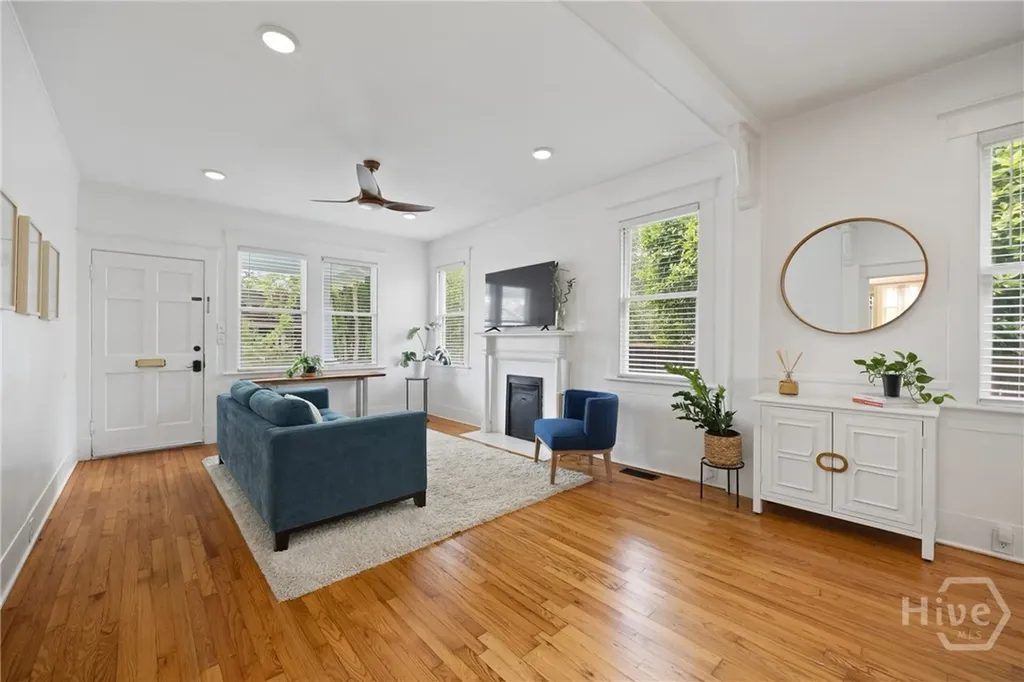 314 E 51st Street Savannah GA 31405