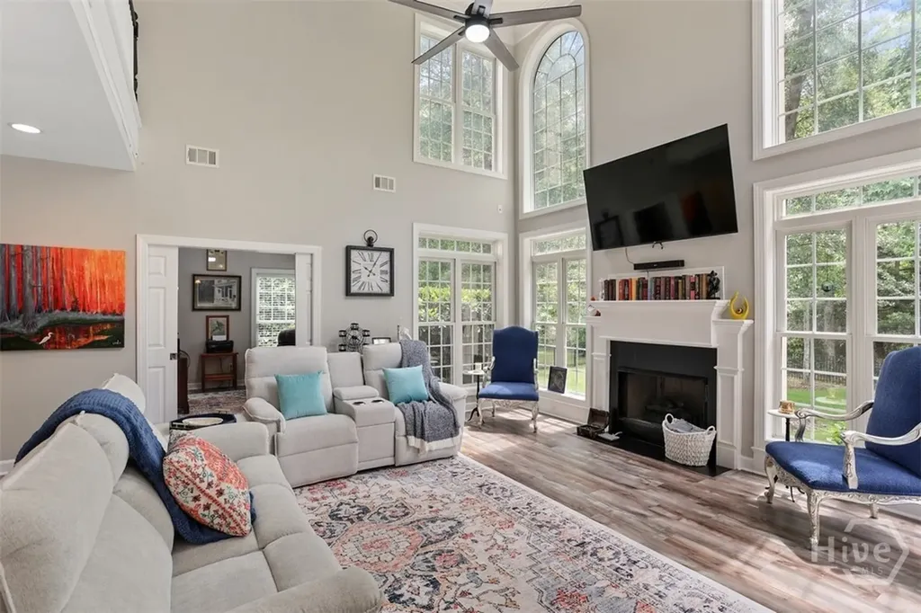 59 White Oak Bluff Savannah GA 31405