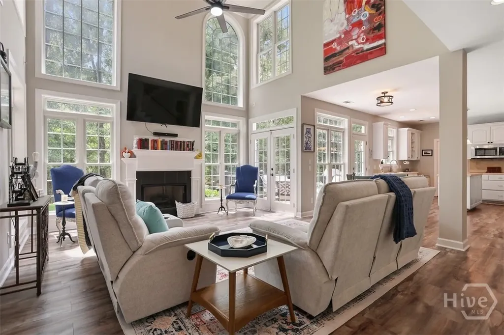 59 White Oak Bluff Savannah GA 31405