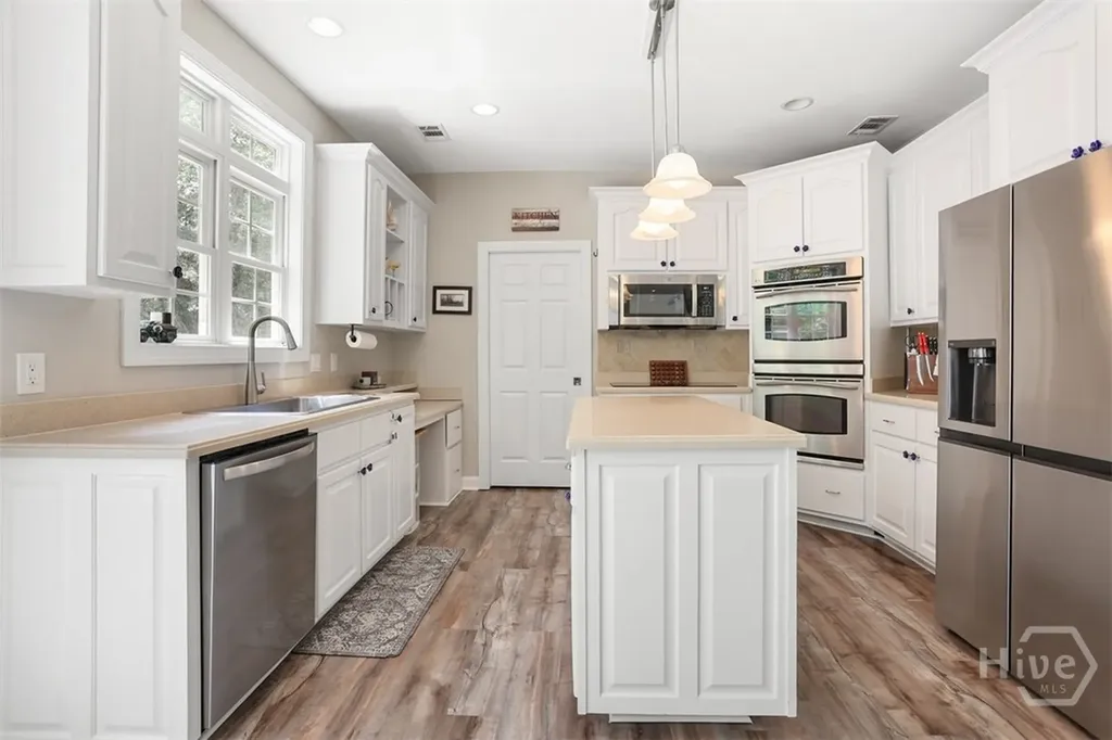 59 White Oak Bluff Savannah GA 31405