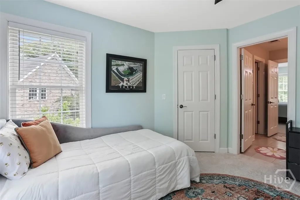 59 White Oak Bluff Savannah GA 31405