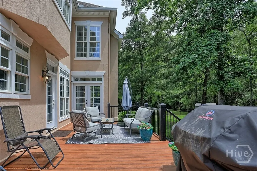 59 White Oak Bluff Savannah GA 31405