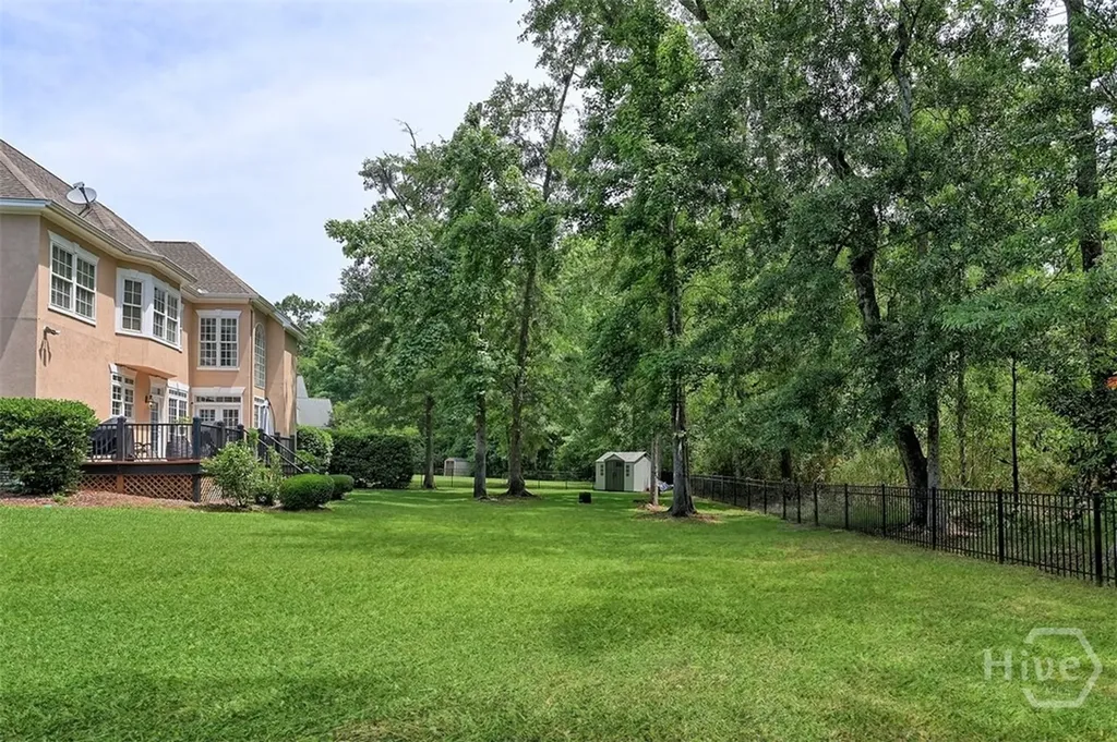 59 White Oak Bluff Savannah GA 31405