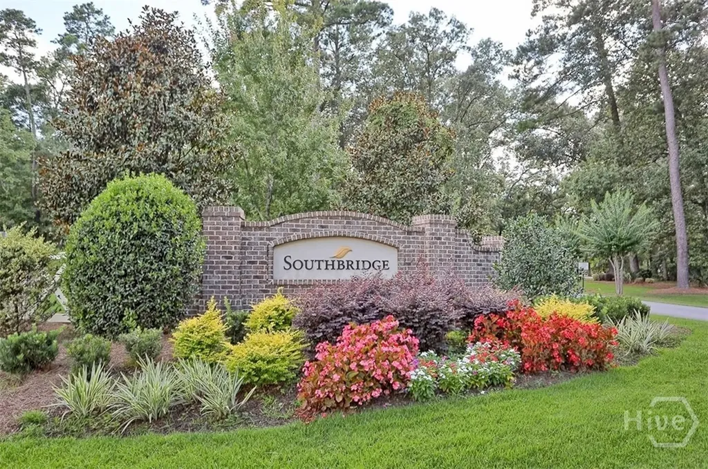 59 White Oak Bluff Savannah GA 31405