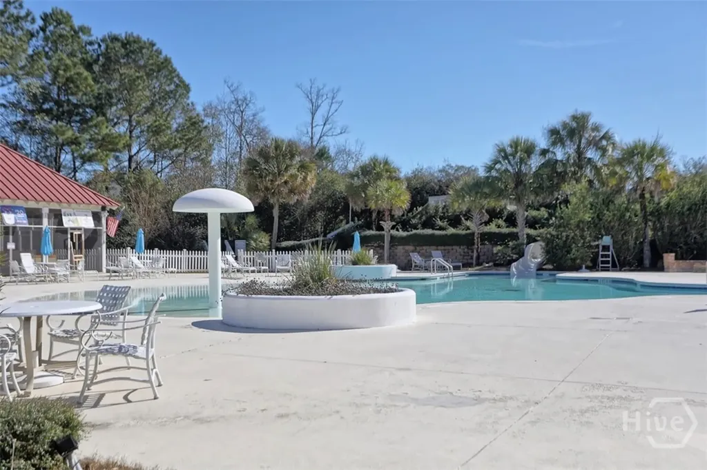 59 White Oak Bluff Savannah GA 31405