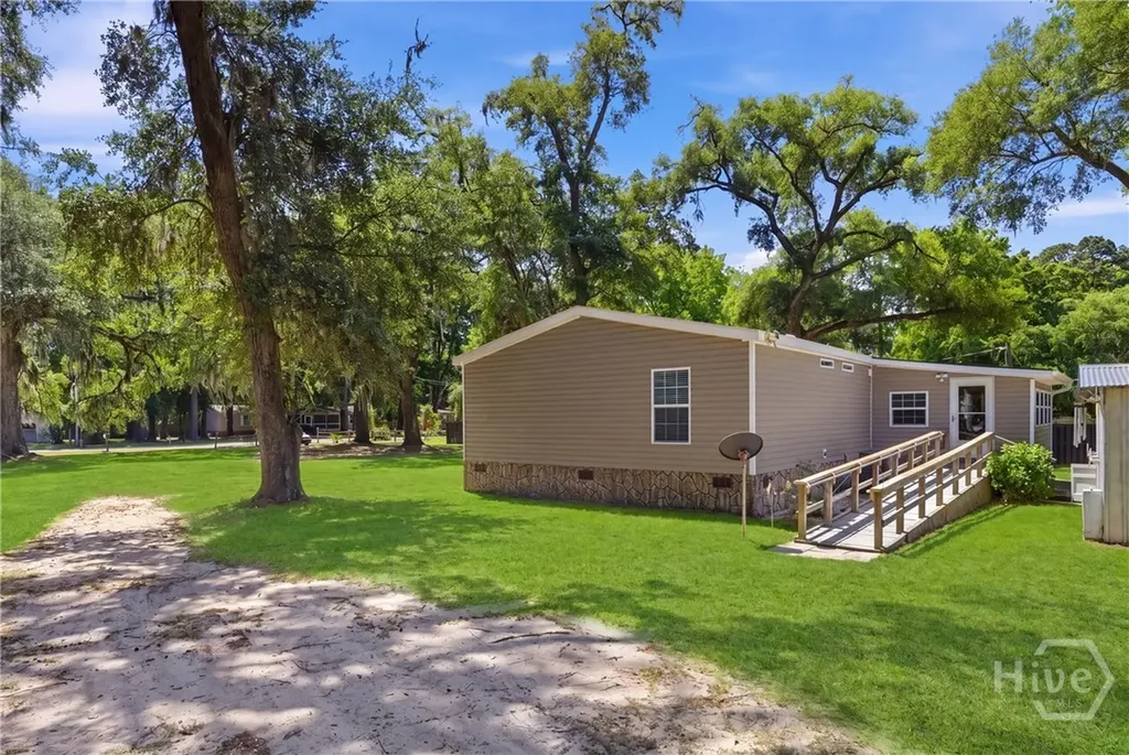 198 2nd Street Midway GA 31320