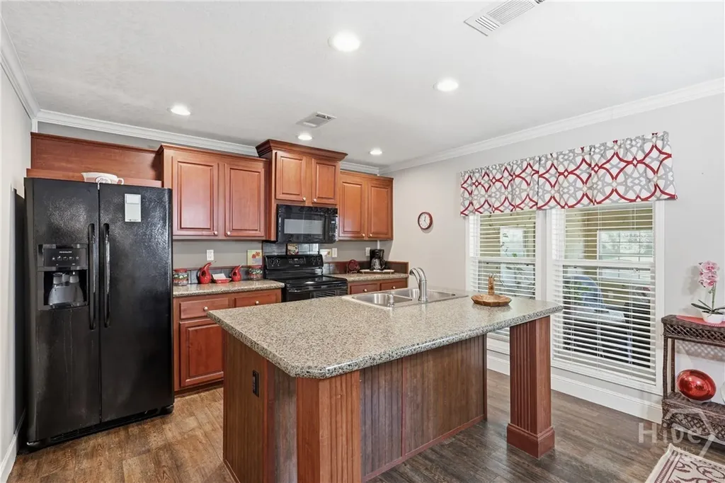 198 2nd Street Midway GA 31320