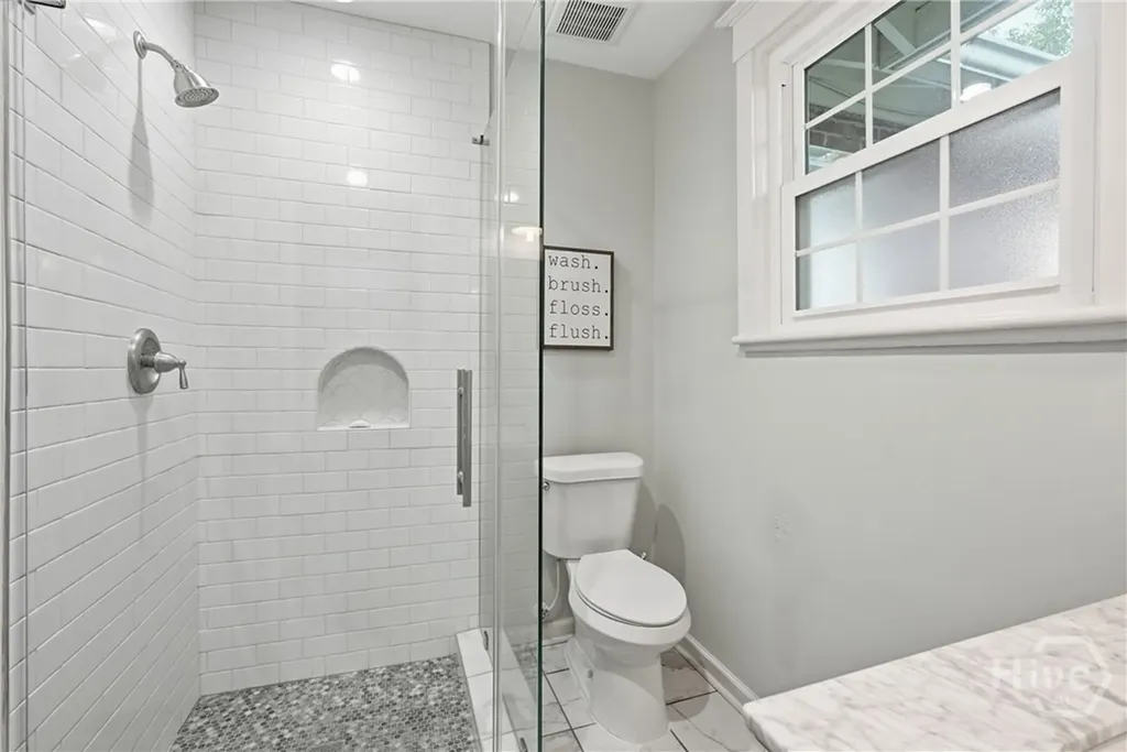 402 E 56th Street Savannah GA 31405