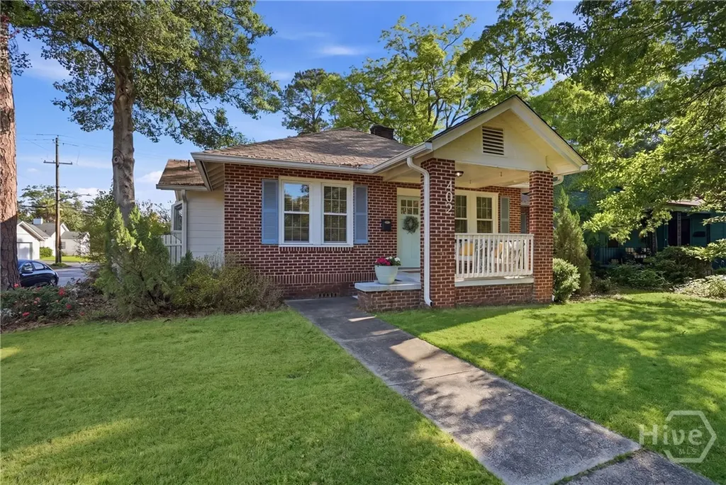 402 E 56th Street Savannah GA 31405