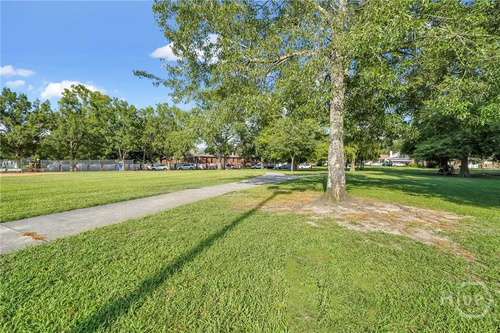 402 E 56th Street Savannah GA 31405