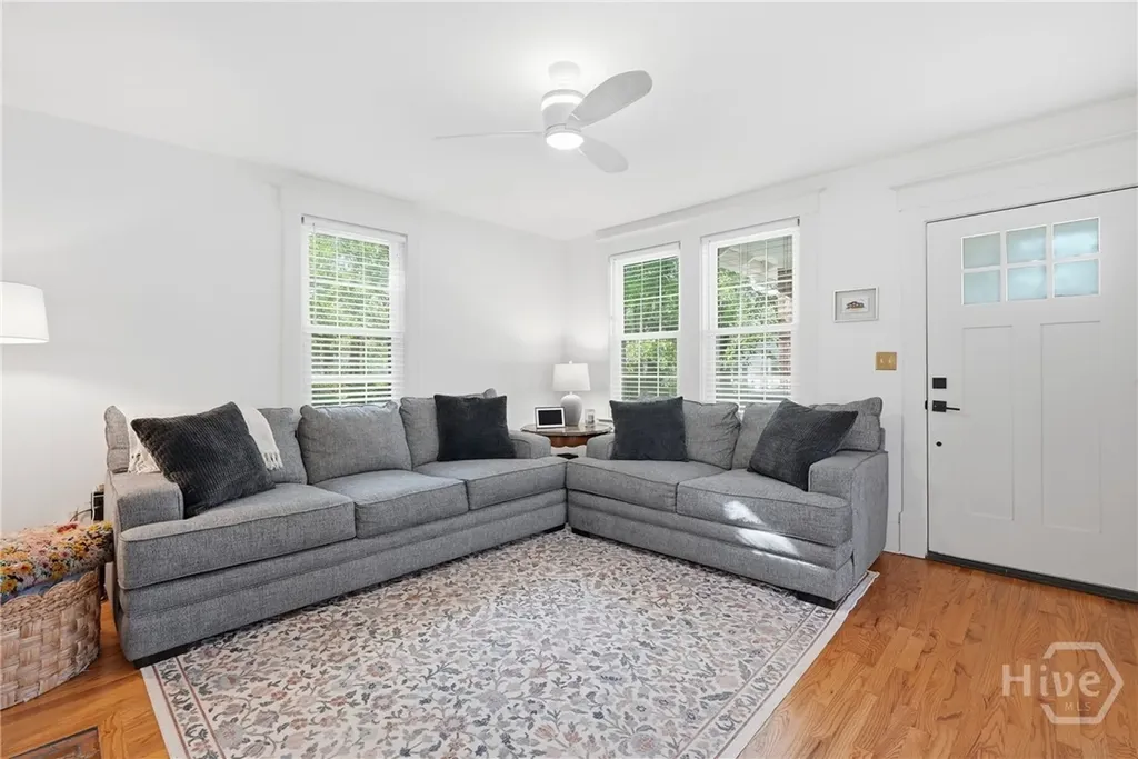 402 E 56th Street Savannah GA 31405