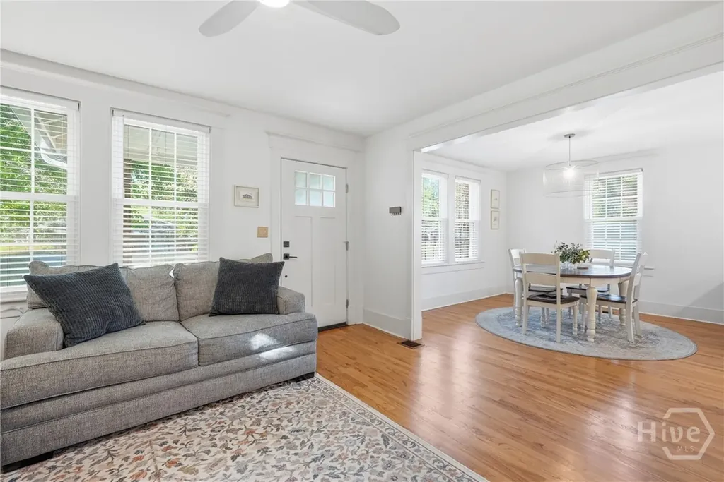 402 E 56th Street Savannah GA 31405