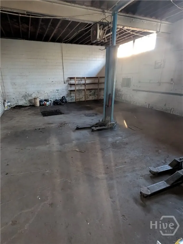 3912 Waters Avenue Savannah GA 31405