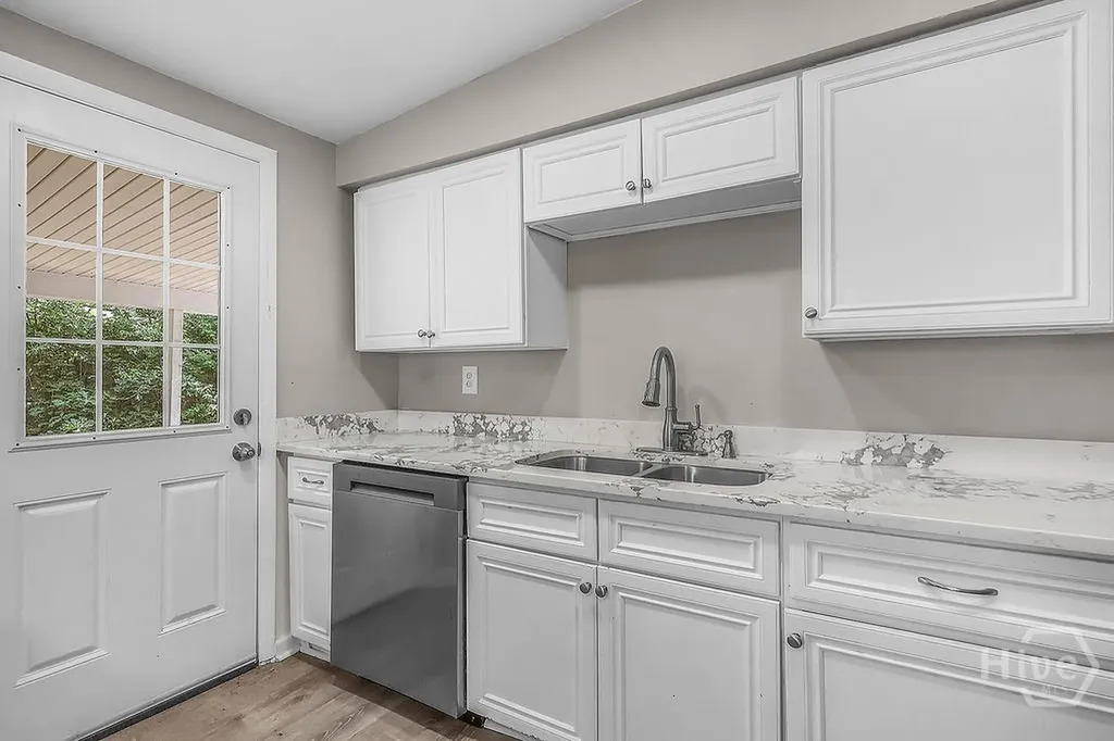 325 Woodley Road Savannah GA 31419