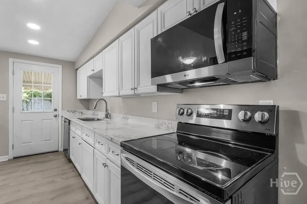 325 Woodley Road Savannah GA 31419