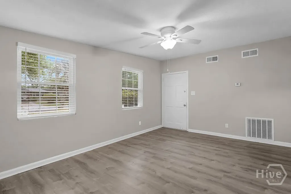 325 Woodley Road Savannah GA 31419