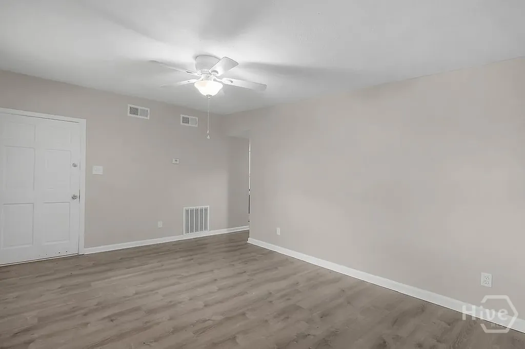 325 Woodley Road Savannah GA 31419
