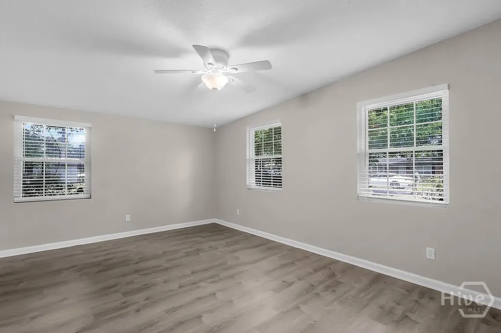 325 Woodley Road Savannah GA 31419