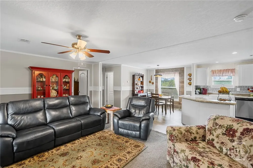 7589 Mud Road Brooklet GA 30415