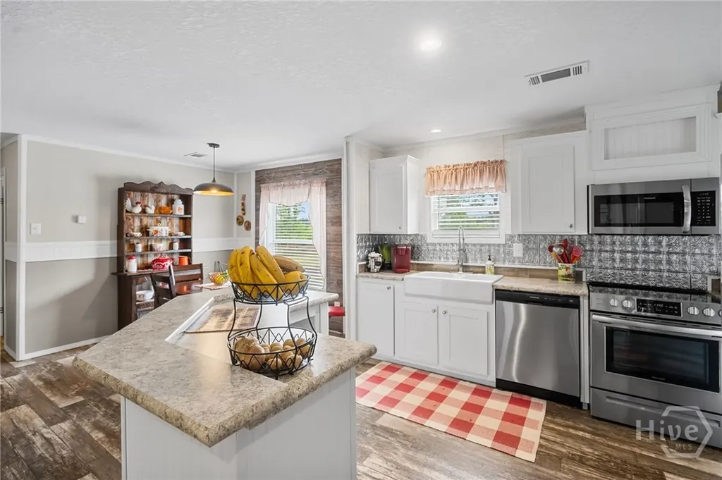 7589 Mud Road Brooklet GA 30415
