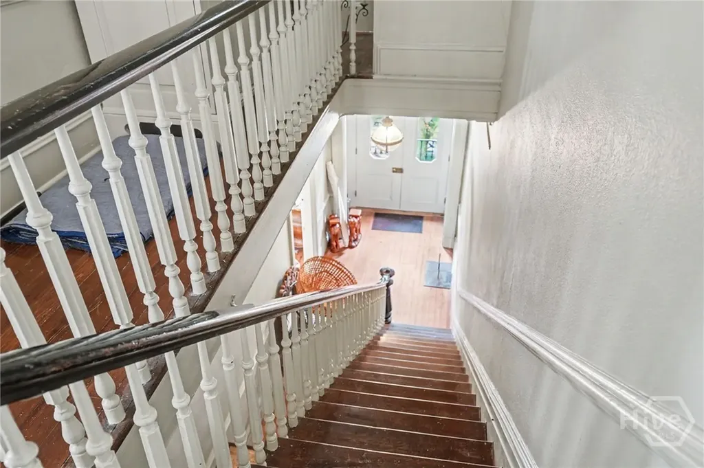 10 W Liberty Street Savannah GA 31401