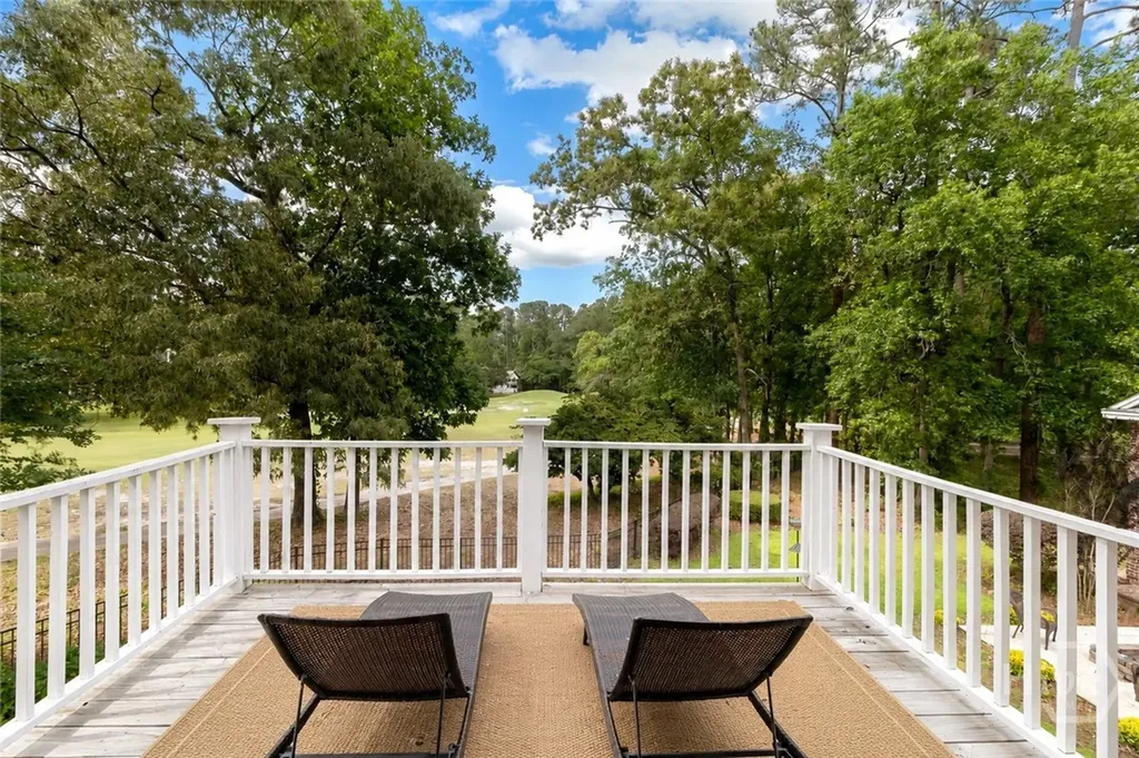 3 Pine Lakes Point Savannah GA 31405