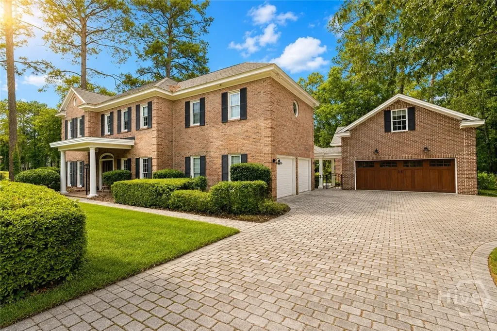 3 Pine Lakes Point Savannah GA 31405
