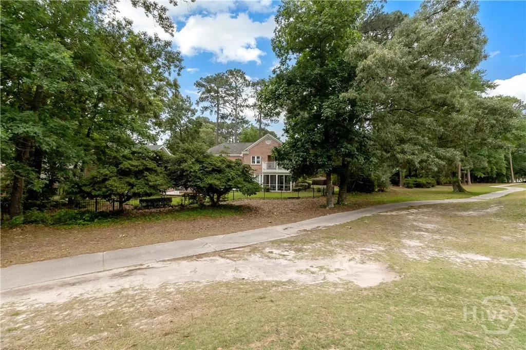 3 Pine Lakes Point Savannah GA 31405