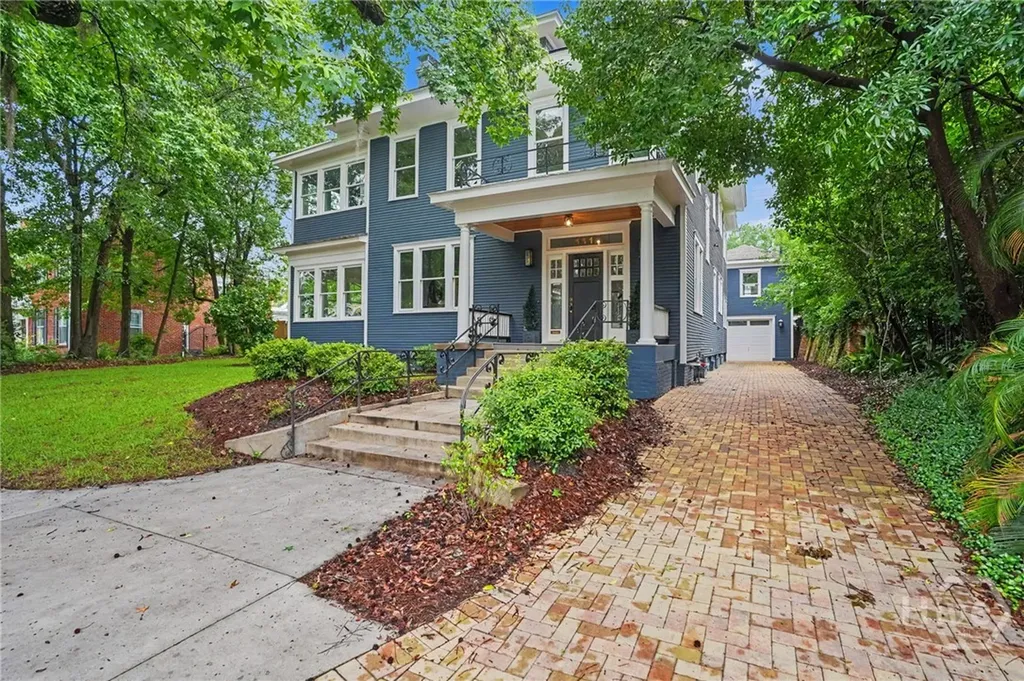 111 E 49th Street Savannah GA 31405