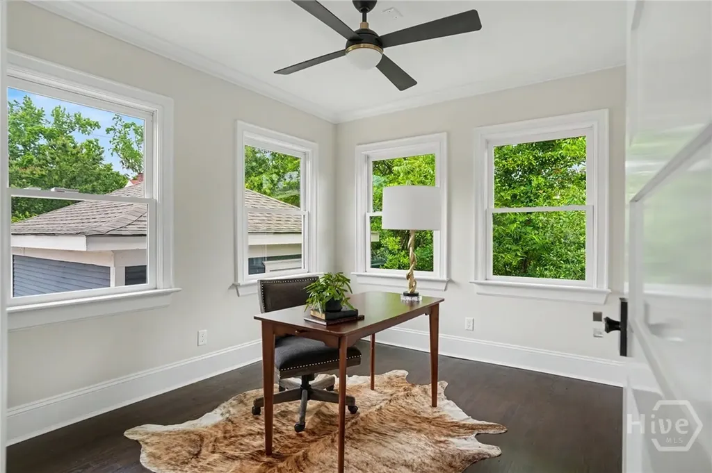 111 E 49th Street Savannah GA 31405