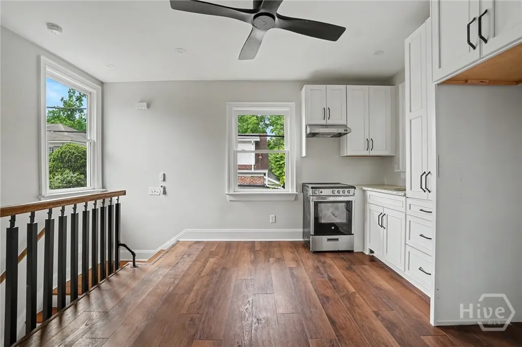 111 E 49th Street Savannah GA 31405