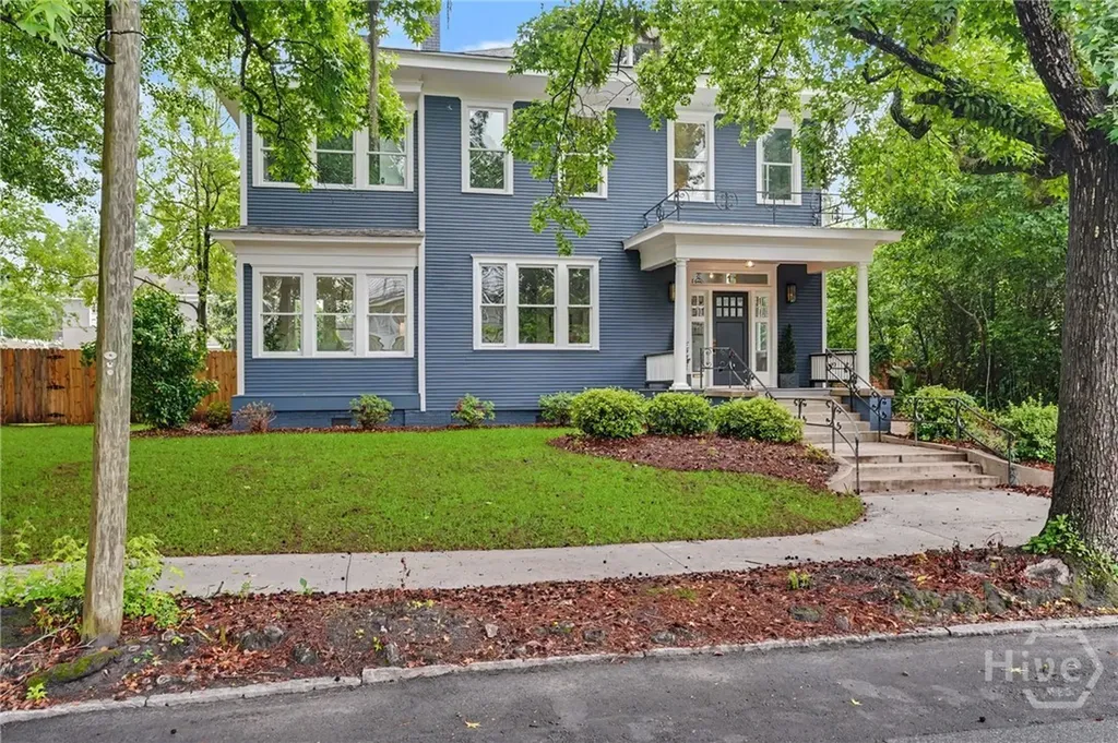 111 E 49th Street Savannah GA 31405