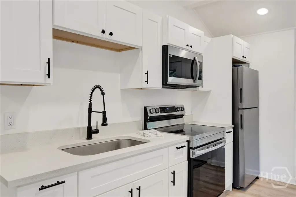 200 Kinzie Avenue Savannah GA 31404