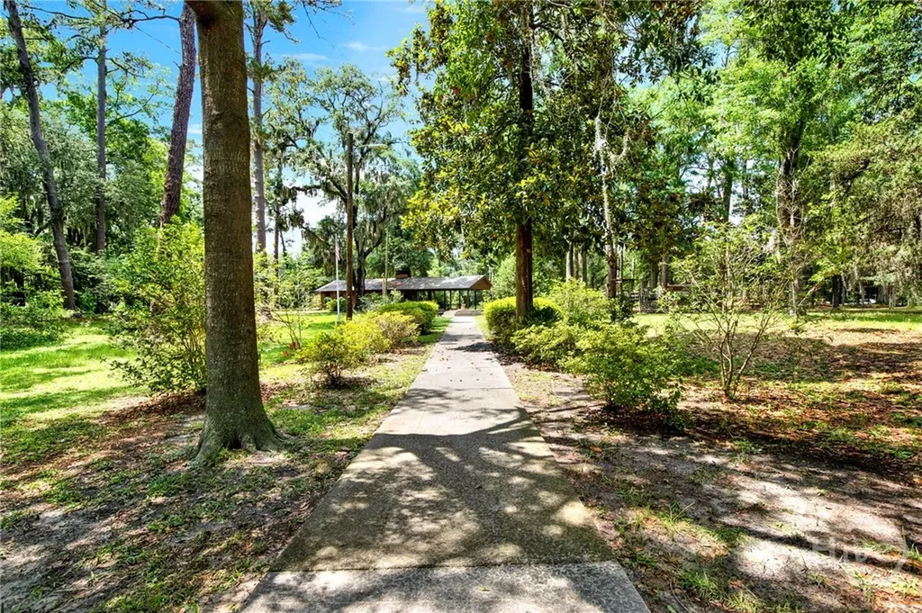 200 Kinzie Avenue Savannah GA 31404