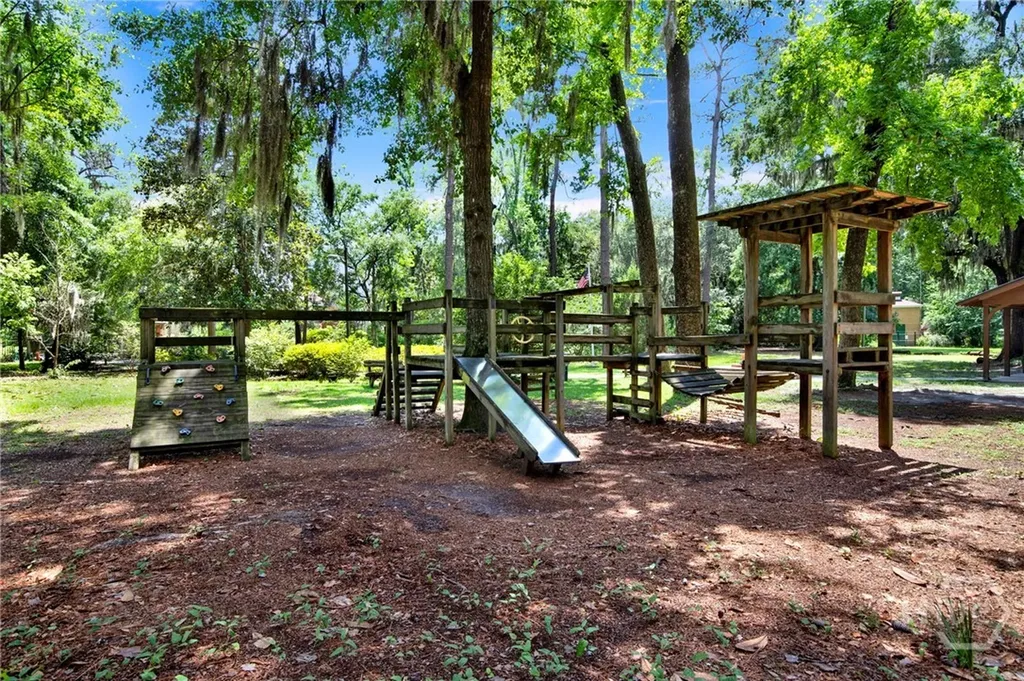 200 Kinzie Avenue Savannah GA 31404