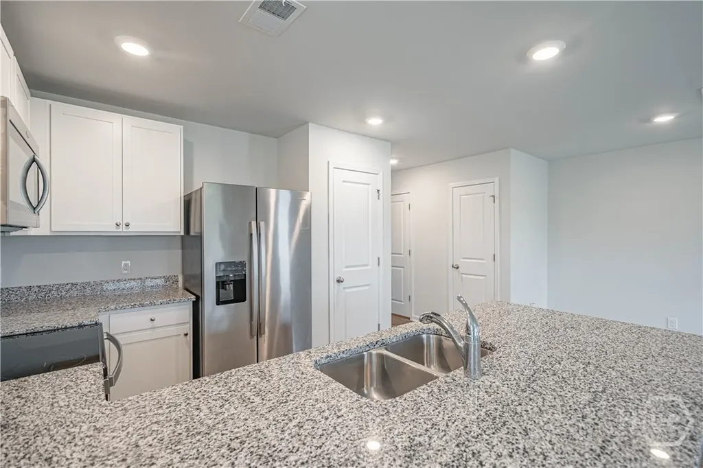 202 Coneflower Road Bloomingdale GA 31302