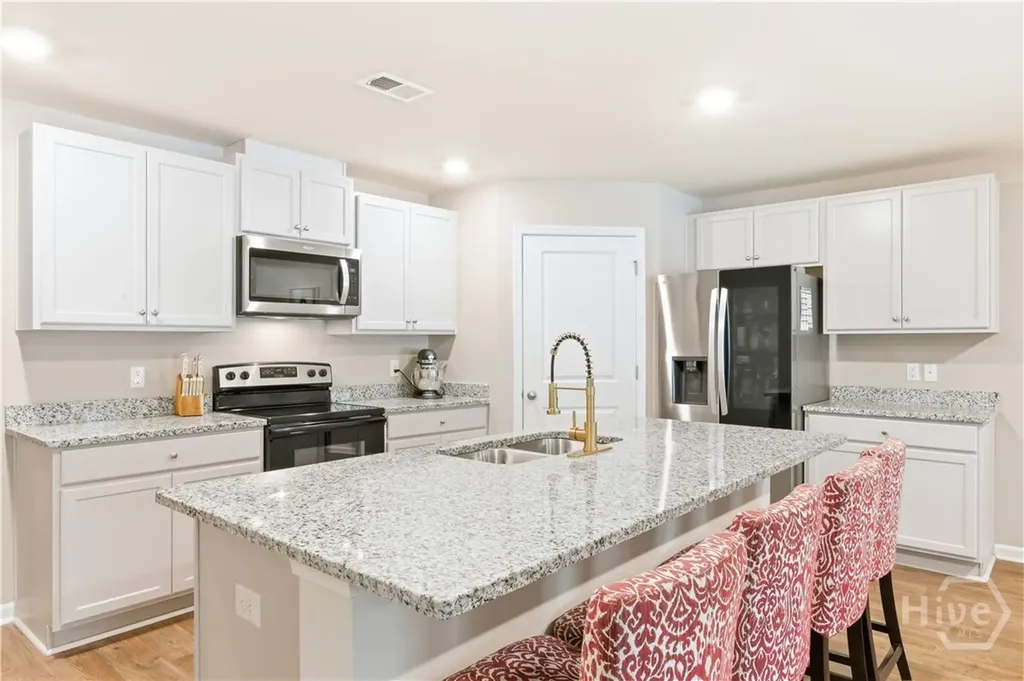 532 Turpentine Trail Bloomingdale GA 31302