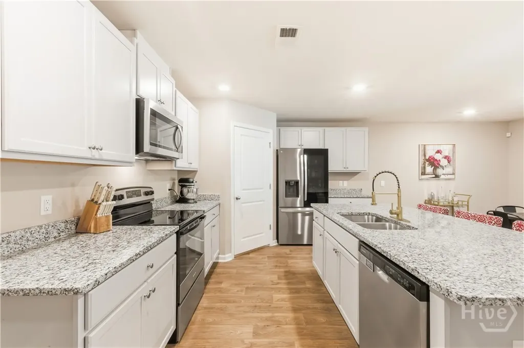 532 Turpentine Trail Bloomingdale GA 31302